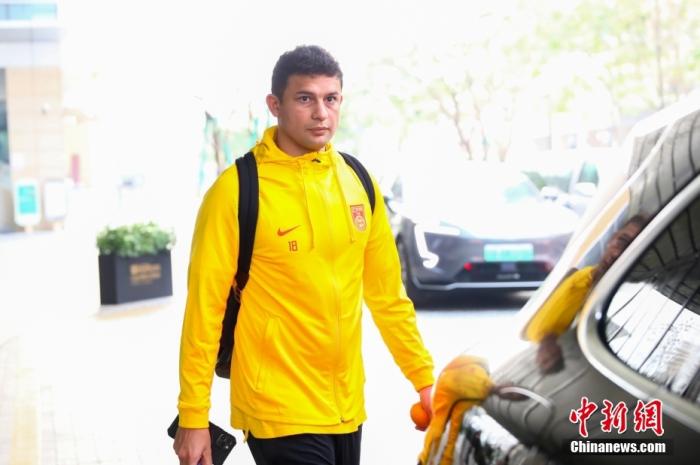 国足世界预选赛征程再度开启 客场对新加坡力争