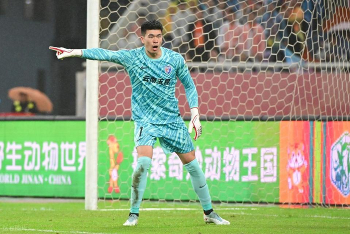 国足集训名单争议：签证成关键因素