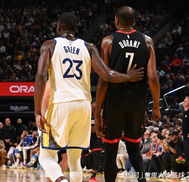 库里复出率队逆转火箭惜败 末节绝杀未果引化学